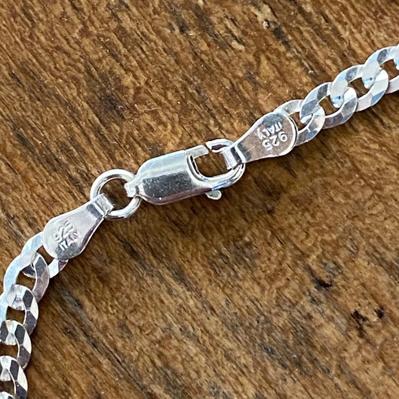 18” Flat Diamond Cut Curb SS Necklace - Picture 5 of 5